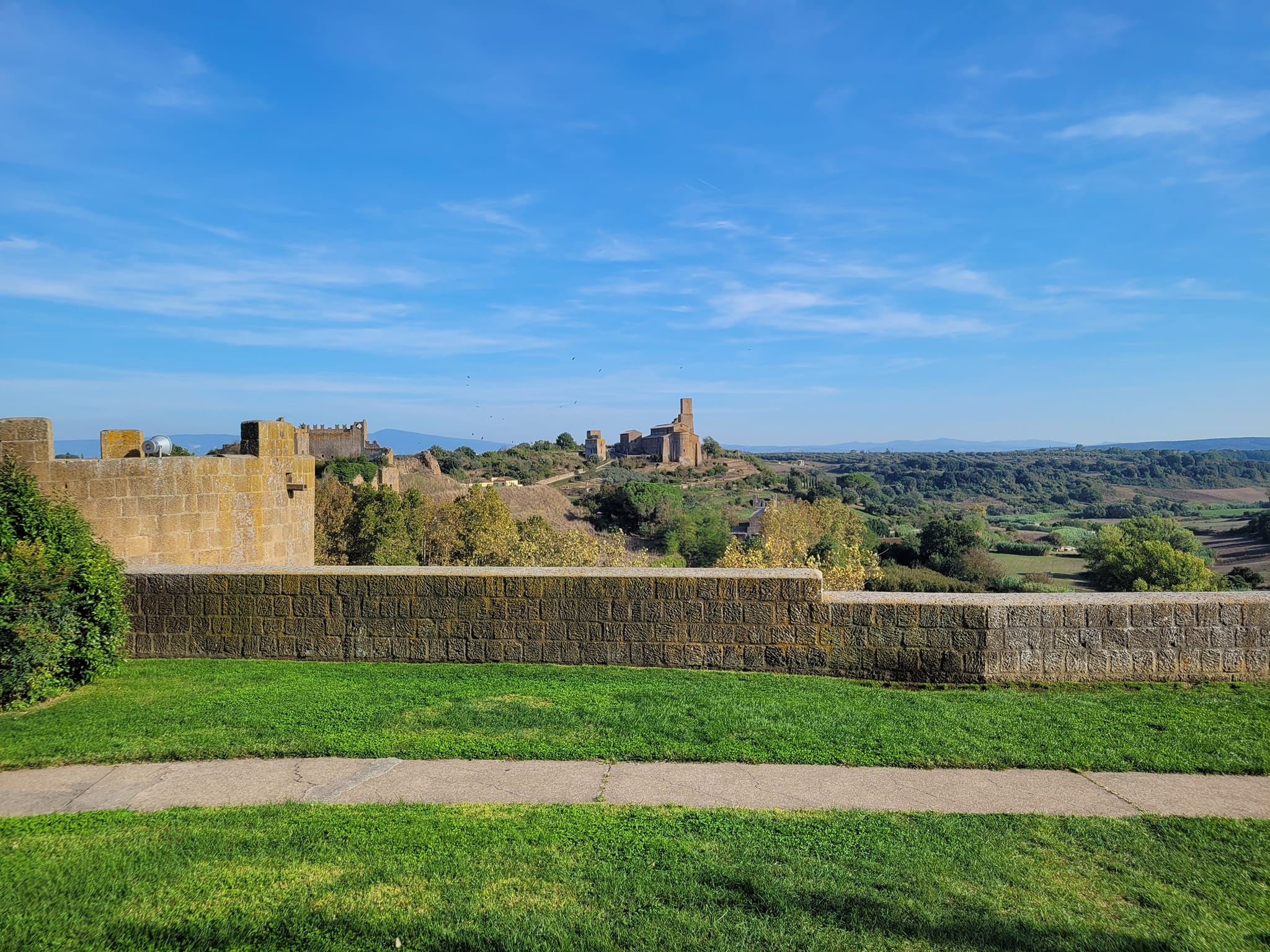 Alla Scoperta Delle Meraviglie Di Tuscania Claudia Moroni Guida